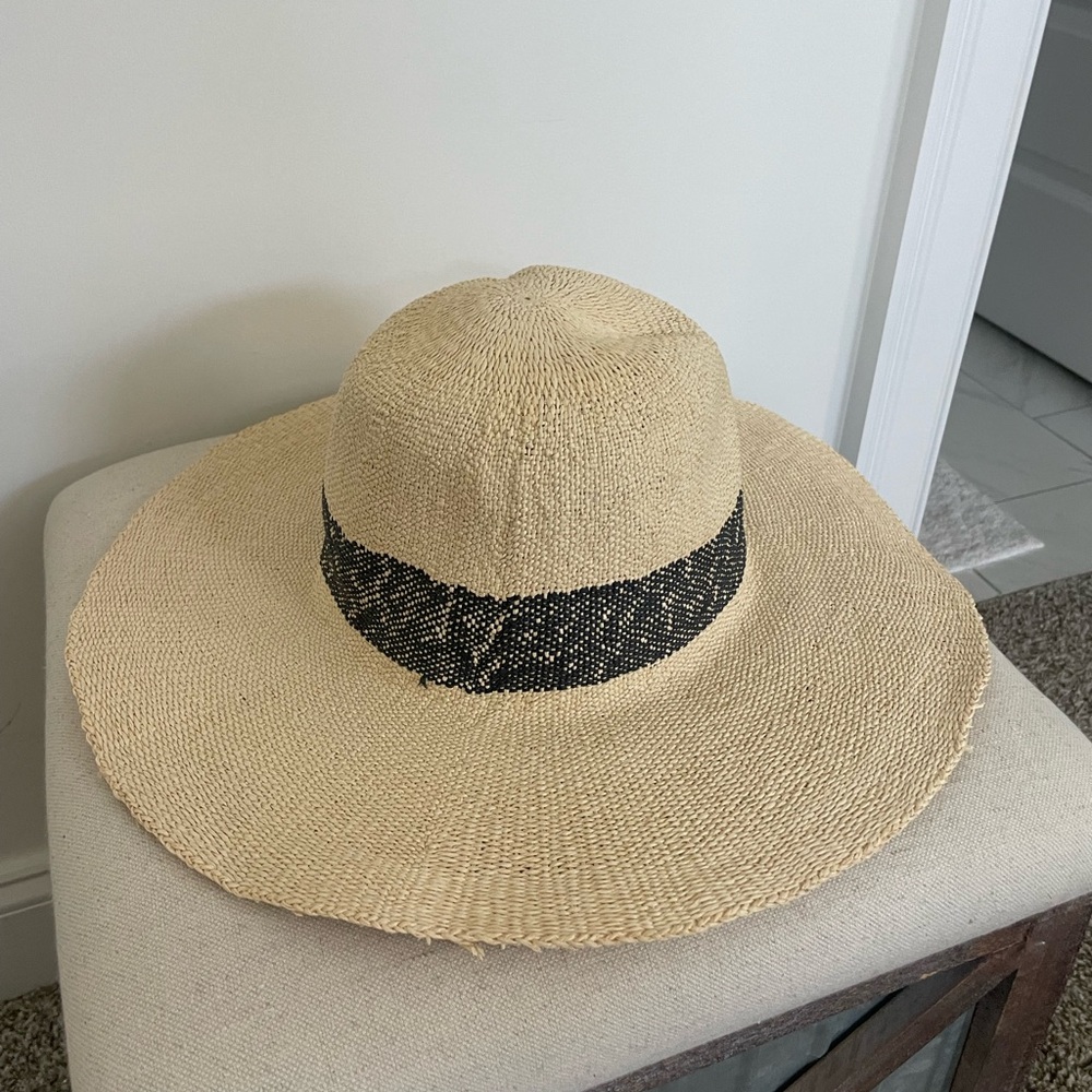 Abercrombie and fitch straw hat